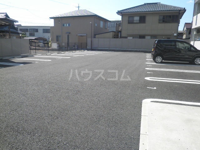 27/29 駐車場