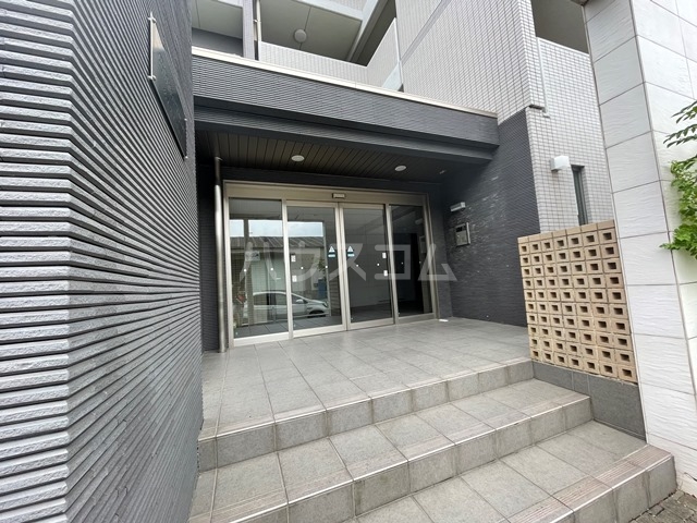 2/10 エントランス