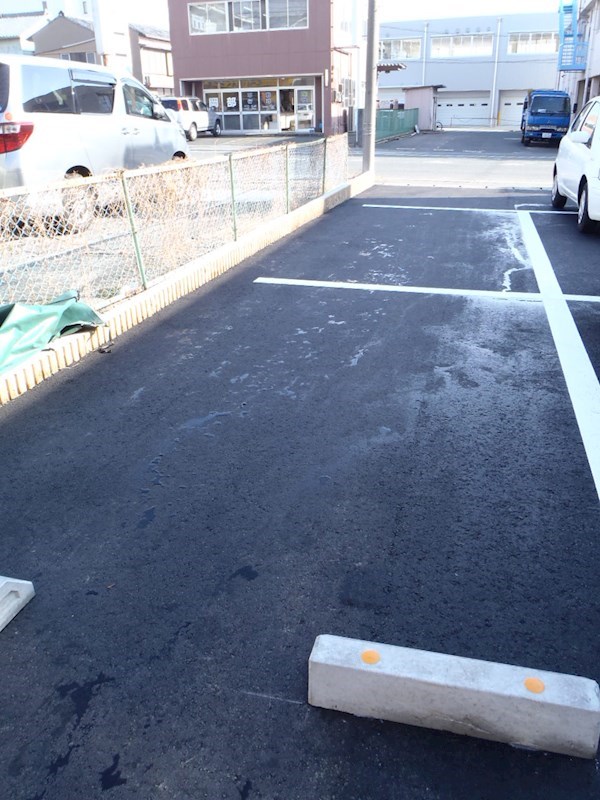 17/26 駐車場