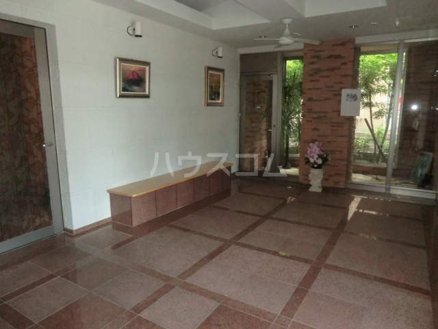 2/10 エントランス