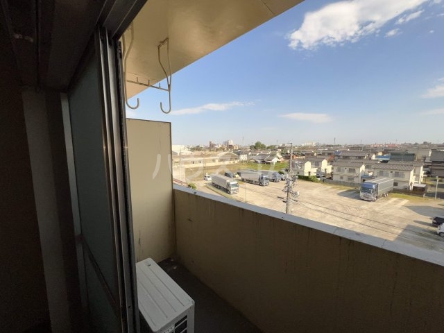 14/20 バルコニー