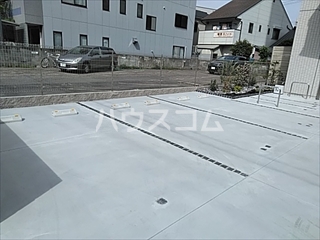 20/27 駐車場