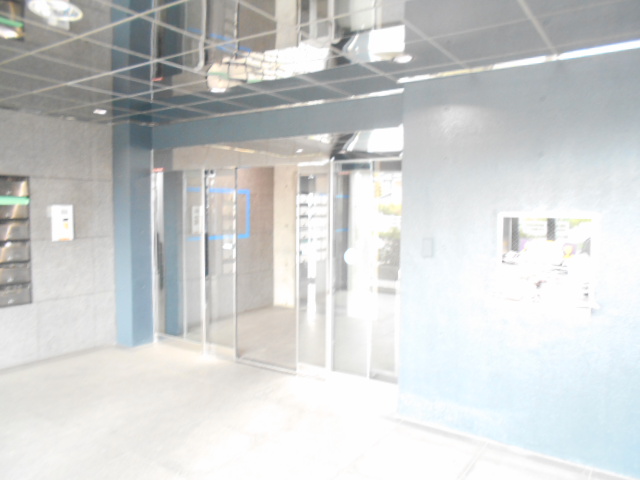 22/30 エントランス