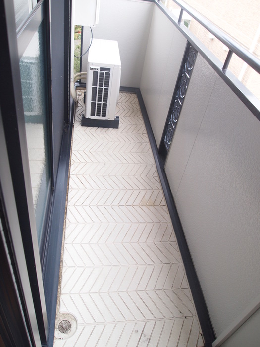 14/20 バルコニー