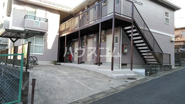 16/25 エントランス
