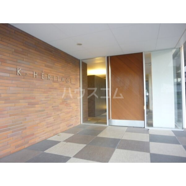 19/29 エントランス