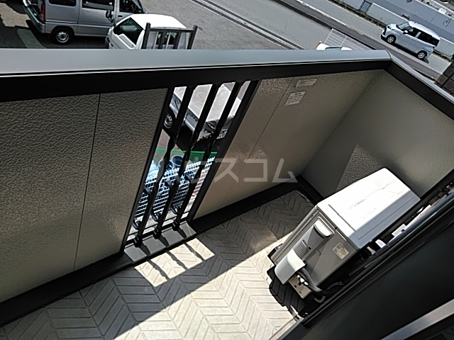 20/30 バルコニー