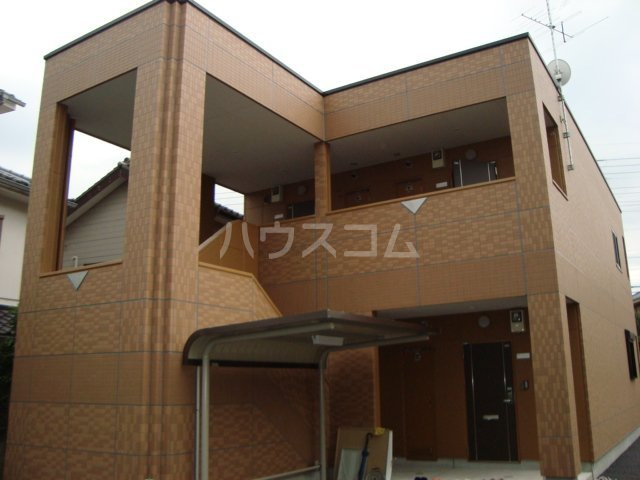 24/30 エントランス