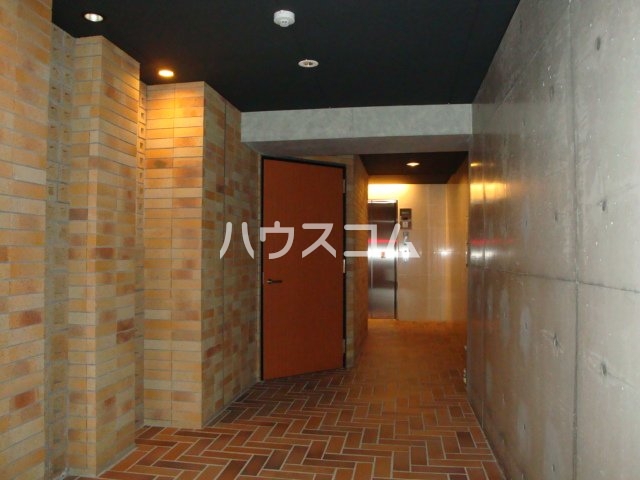 19/24 エントランス