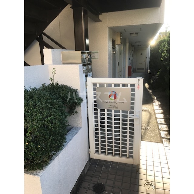 3/10 エントランス