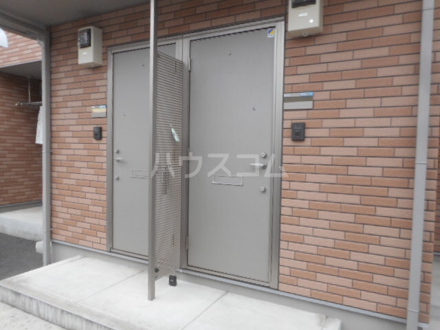 18/24 エントランス