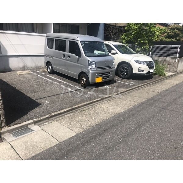15/20 駐車場