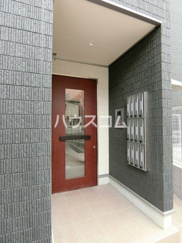 14/19 エントランス