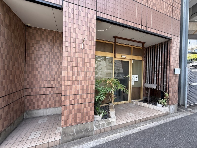 2/10 エントランス