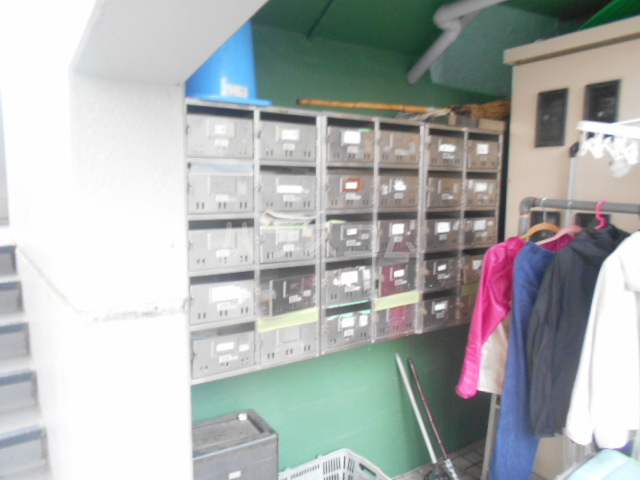 24/30 エントランス