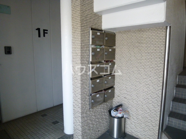 15/21 エントランス