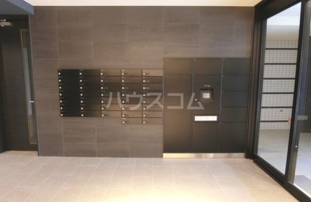 13/21 エントランス