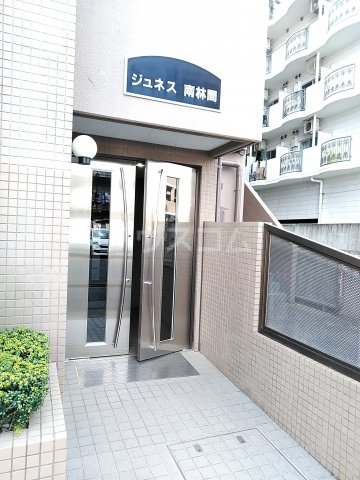 29/30 エントランス