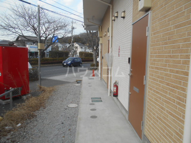 22/30 エントランス