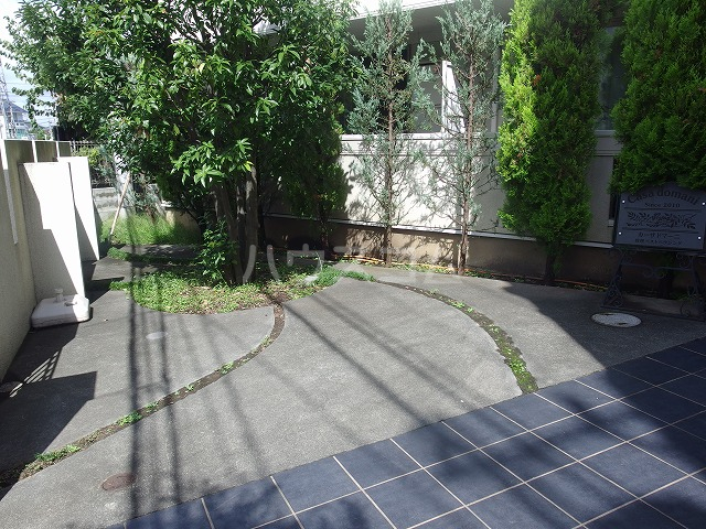 22/30 駐車場