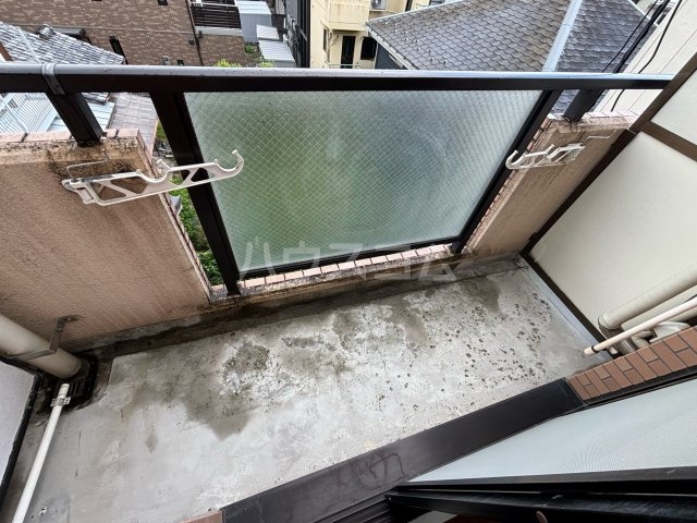 20/30 バルコニー