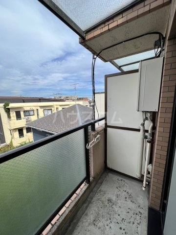 21/30 バルコニー