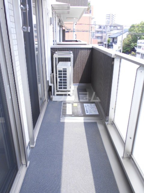 21/30 バルコニー