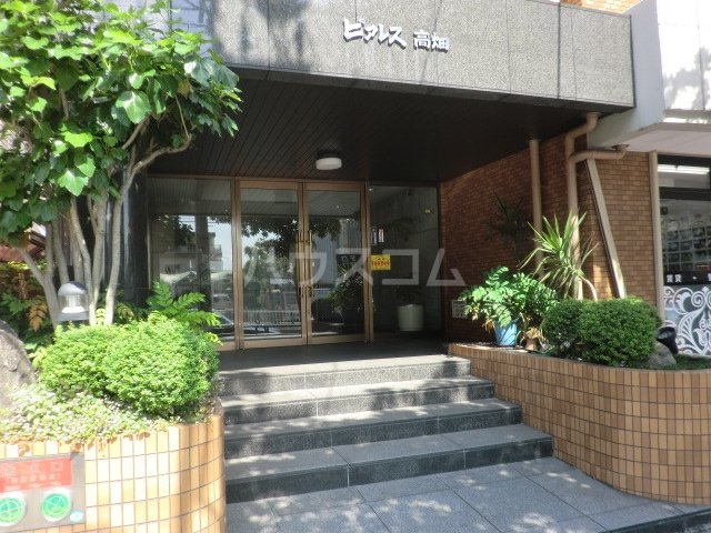 22/29 エントランス