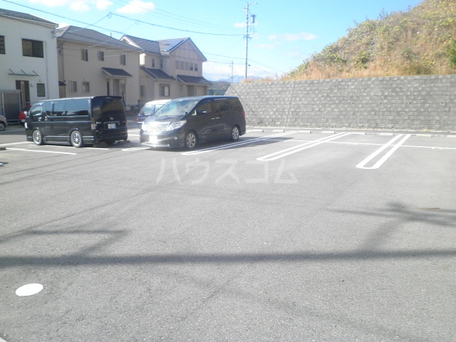 2/2 駐車場