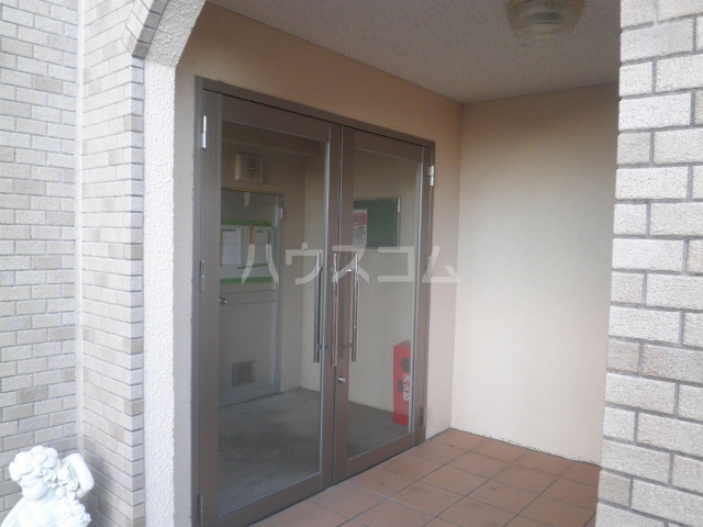 2/5 エントランス