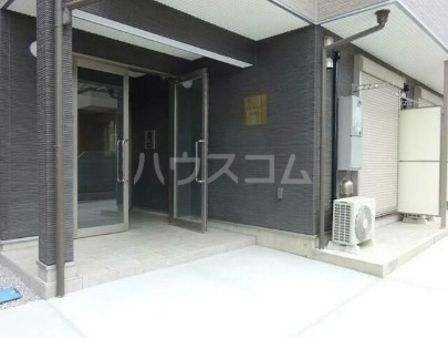 17/25 エントランス