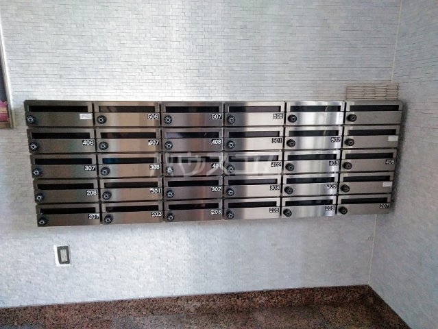 16/22 エントランス