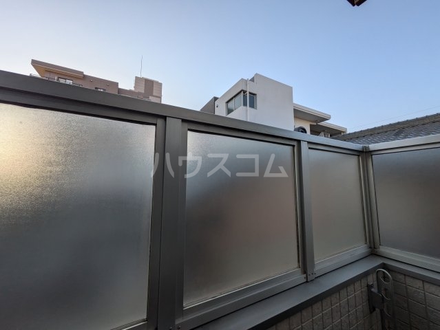 18/27 バルコニー