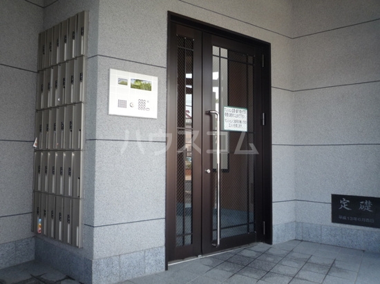 19/29 エントランス