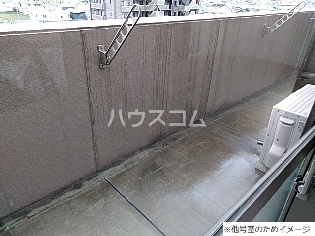 17/27 バルコニー