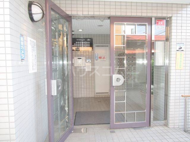 13/14 エントランス