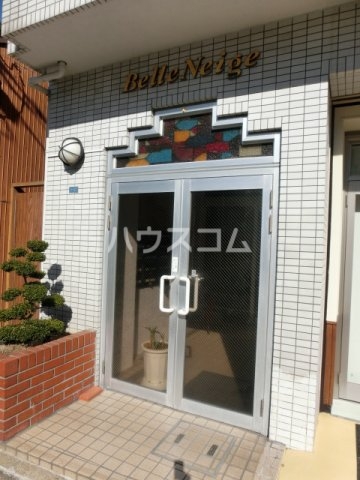 24/29 エントランス