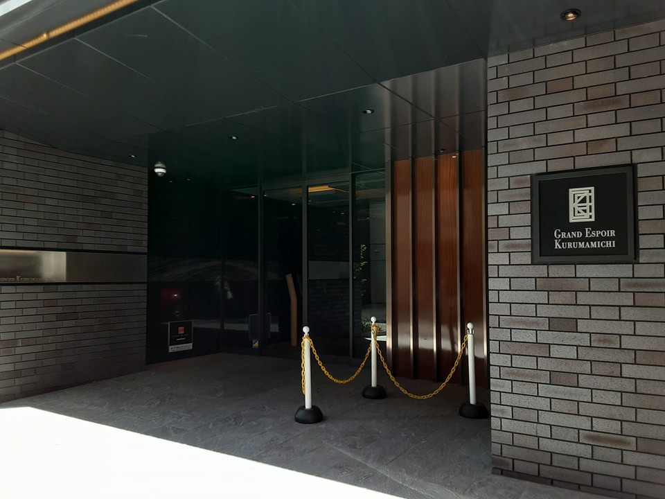 29/30 エントランス