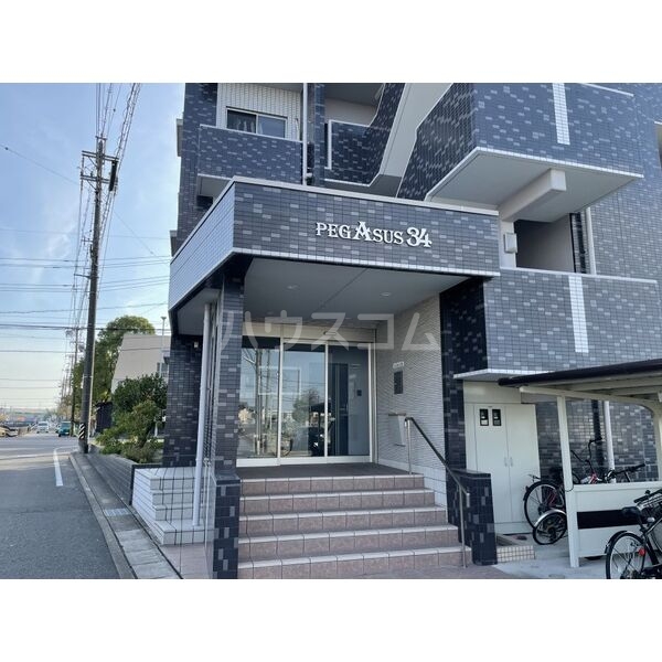 17/19 エントランス