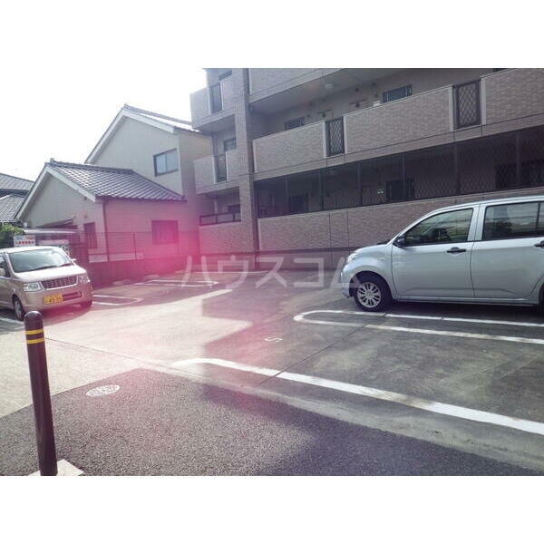 24/30 駐車場