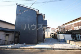 15/23 エントランス