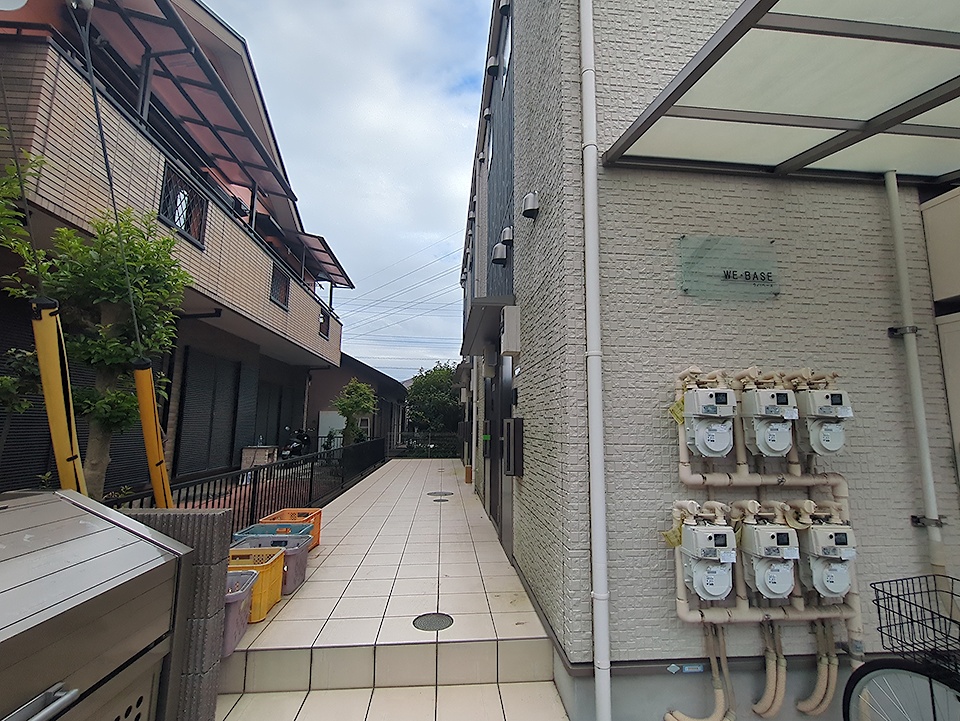 17/27 エントランス