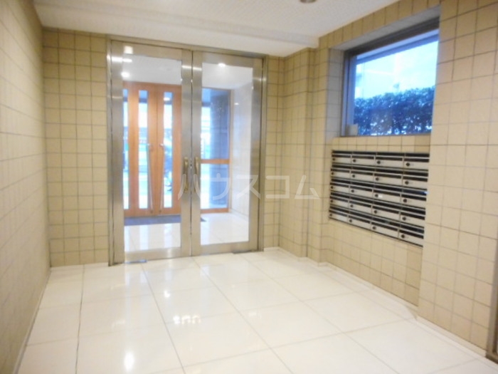 20/29 エントランス