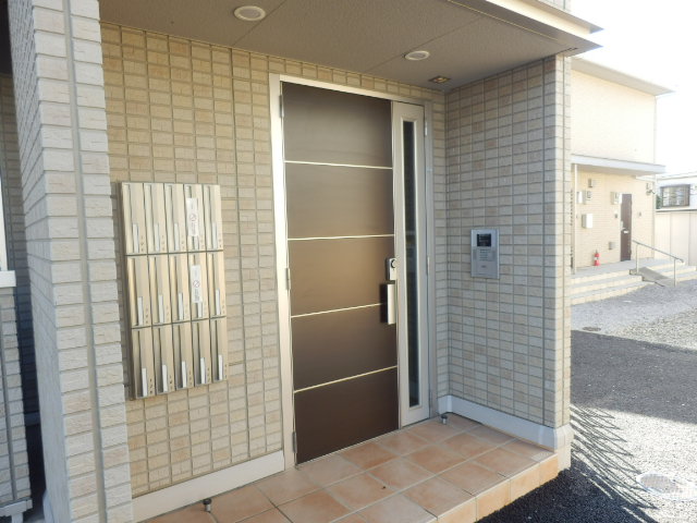 21/30 エントランス