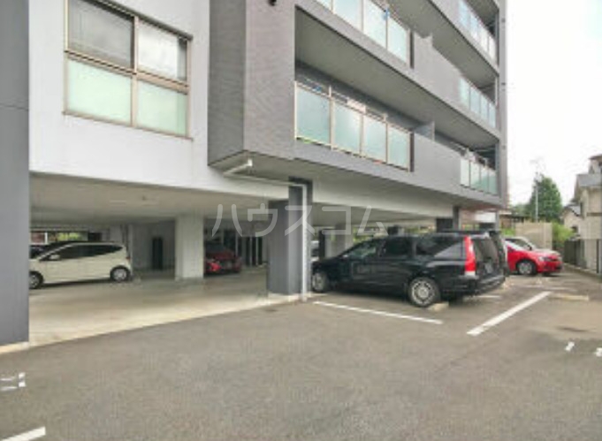 4/5 駐車場