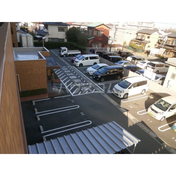 2/7 駐車場