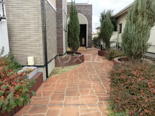 2/8 エントランス