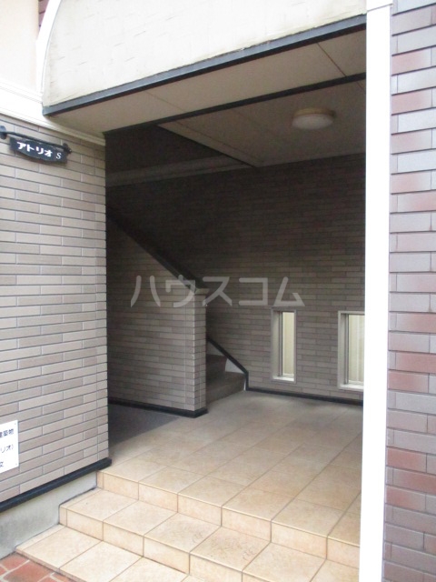 21/27 エントランス