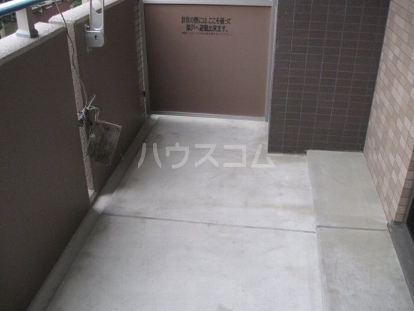 20/30 バルコニー