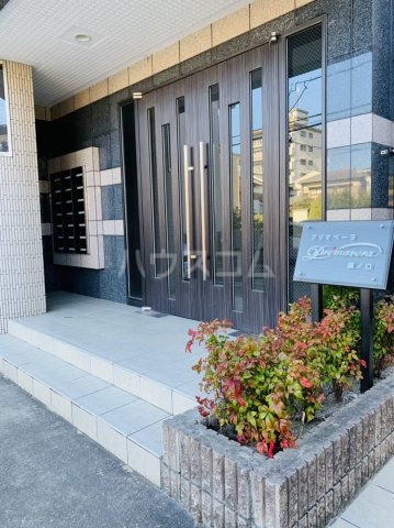 17/25 エントランス